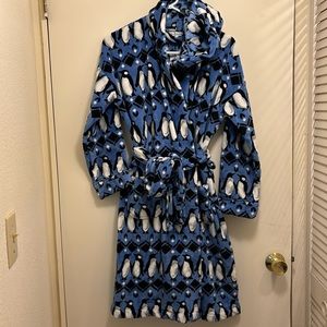 Vera Bradley NEW Hooded Bathrobe, size S/M